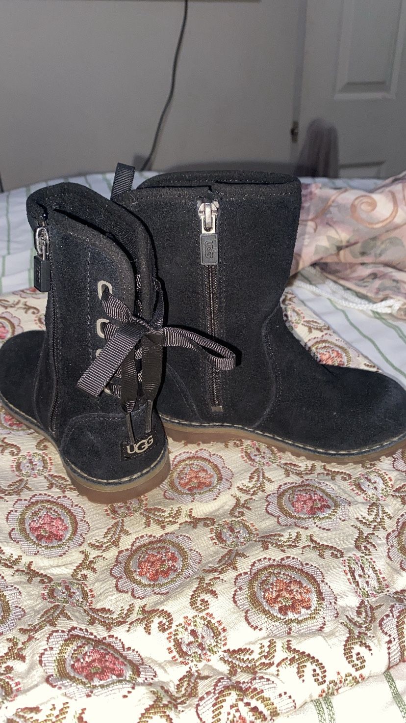 Girls UGG Boots Size 7 $35