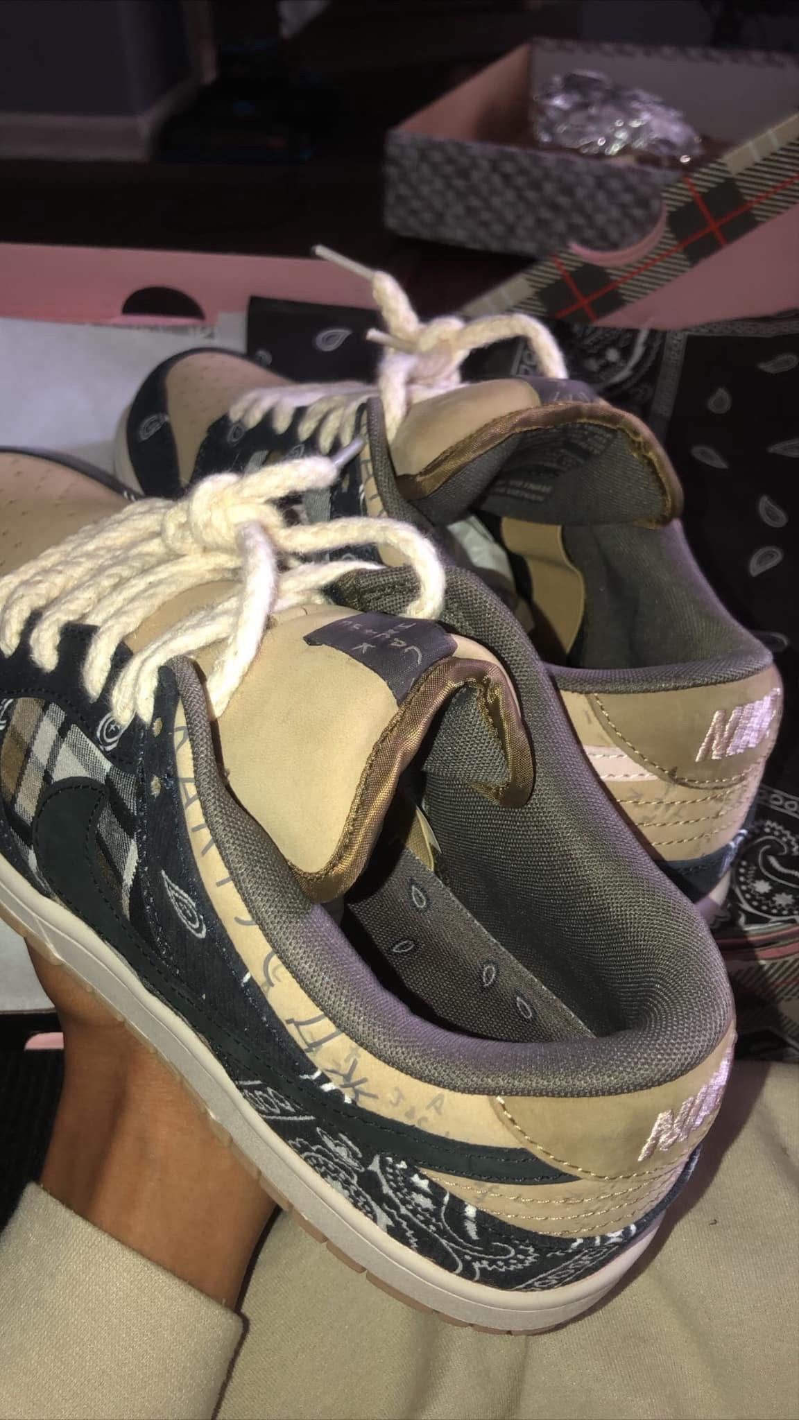 TRAVIS SCOTT SB