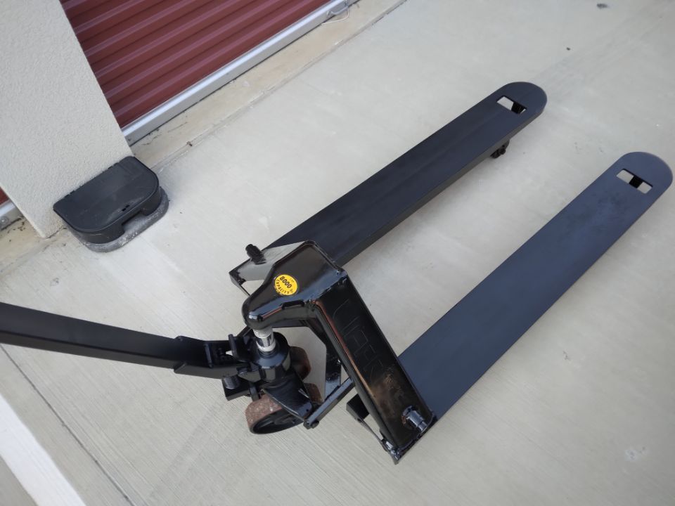 World's Strongest Pallet Jack $450(4klb Capacity)