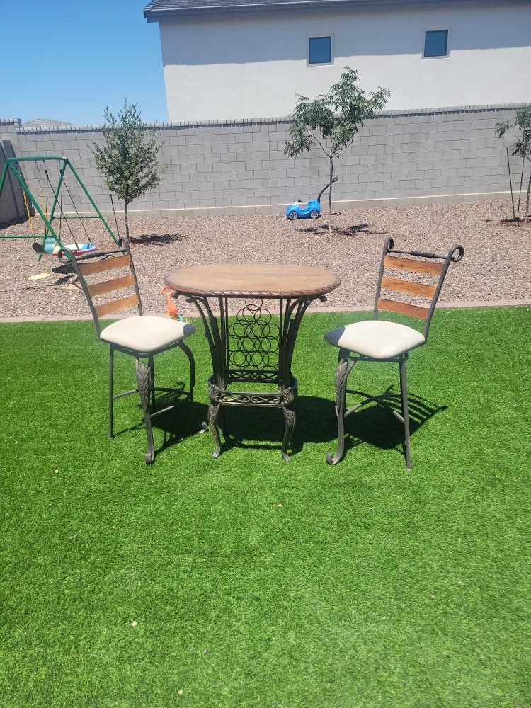 Bar Table And Bar Stools