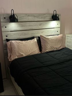 Queen Bed Set