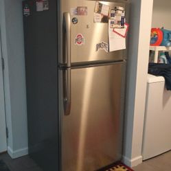 20 Cubic Foot Refrigerator X