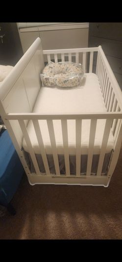 Free crib. Not including the mattress
