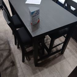 *Weekend Event*---Miranda Dining Table Sets W/4 Chairs---Delivery Available 👌 