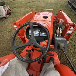 *2016 Kubota Tractor