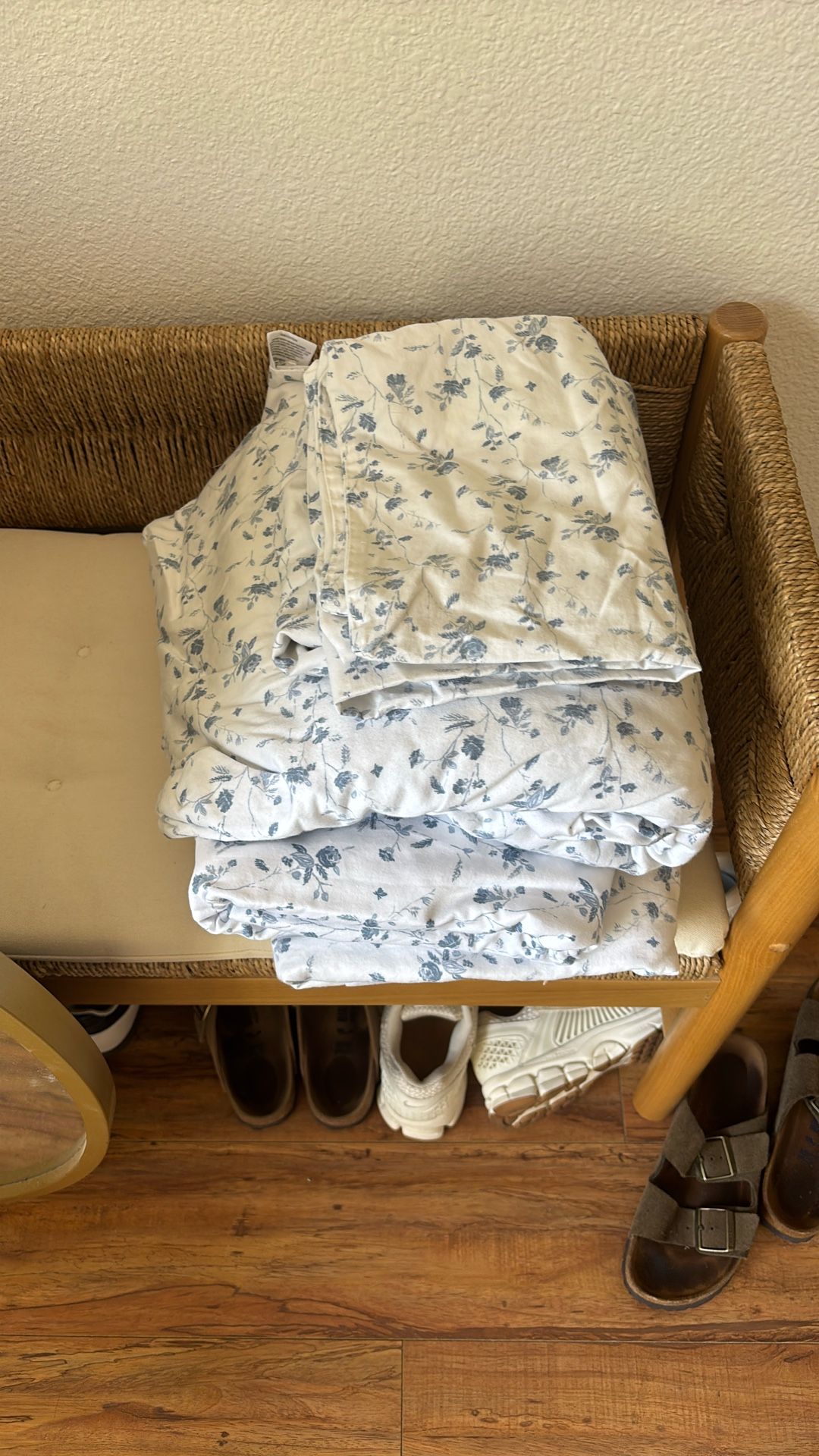 🌿 Threshold Blue Floral Queen Sheet Sets – 400 Thread Count – Cotton Sateen
