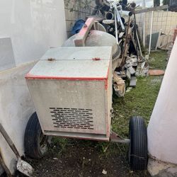 Multiquip MC‑44 Towable Concrete Mixer – 4 cu ft, Heavy Duty