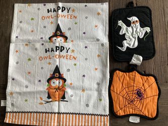 Halloween 2 pcs Kitchen Towels + 2 pcs Pot Holders