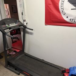 Treadmill 