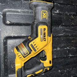 DEWALT 20V MAX XR Cordless Brushless Compact Reciprocating Saw (Tool Only) 