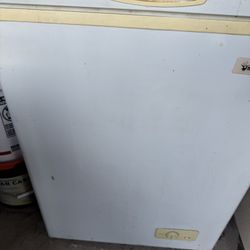 7 Liters Freezer 