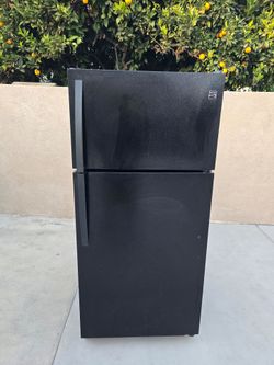 3MONTHS WARRANTY 30X30X66 KENMORE FRIDGE 18CUFT BLACK