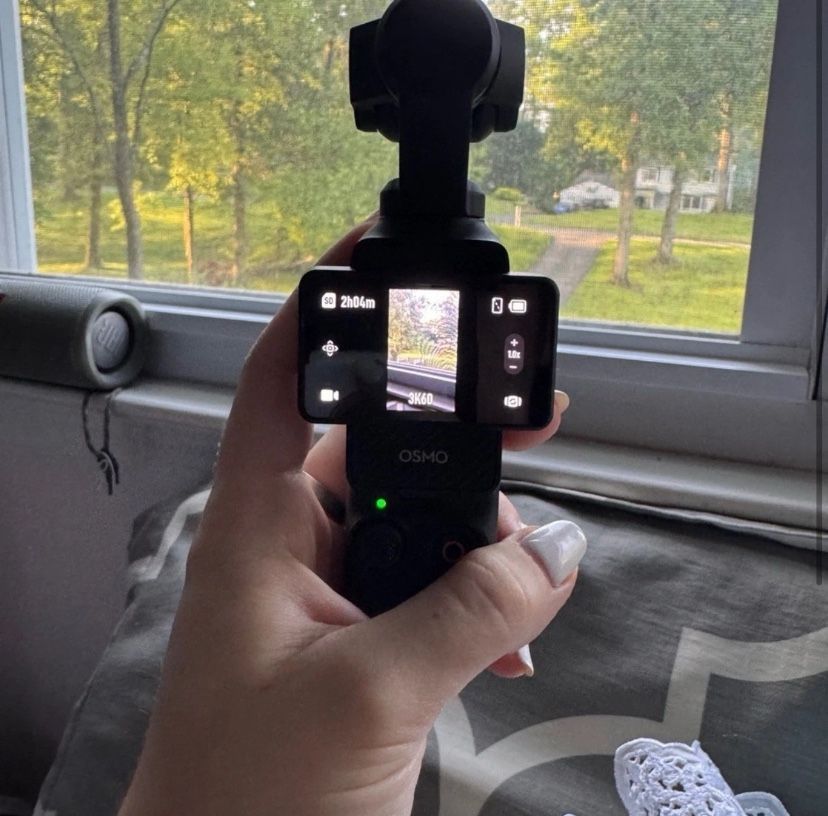 DJI Osmo Pocket 3 Creator Combo 4K Digital Camera Bundle