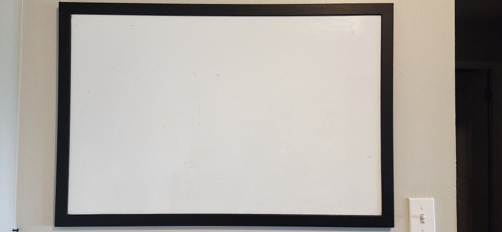 Large Whiteboard (36×24)