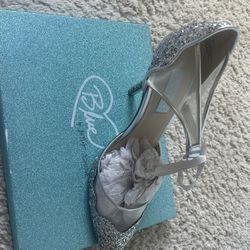 Blue By Betsy Johnson.  Stela Dress Pump Silver Size 10