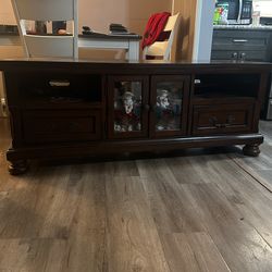 TvStand