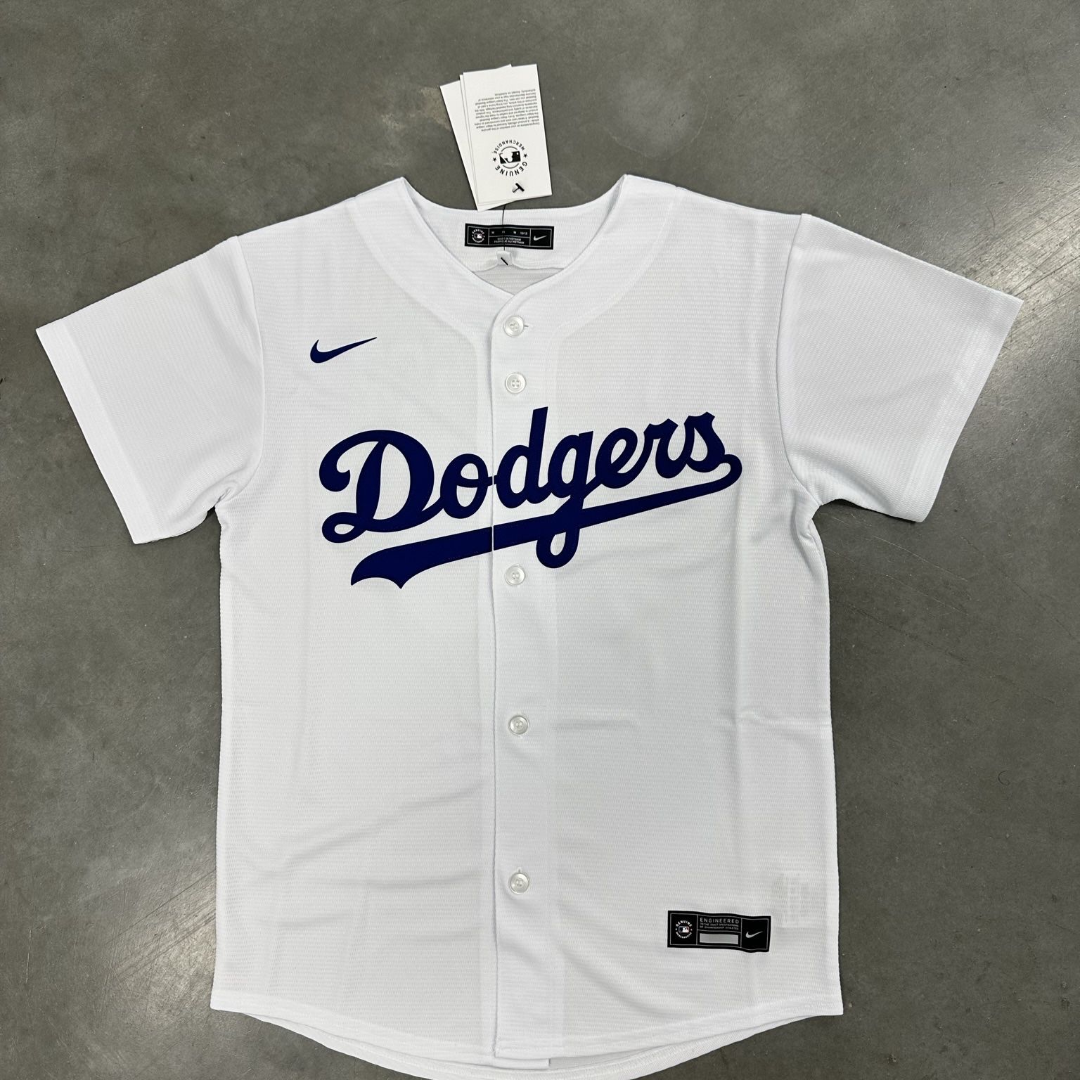 Nike Los Angeles Dodgers Cody Bellinger Jersey Size XL for Sale in Los  Angeles, CA - OfferUp