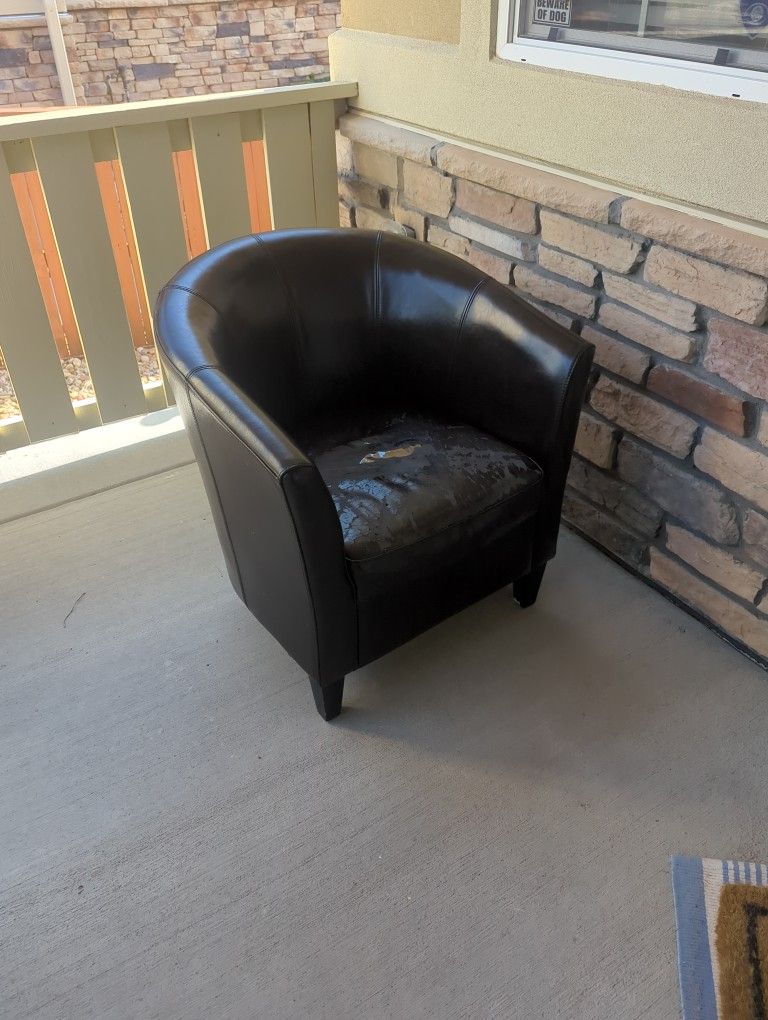 Free Side Chair