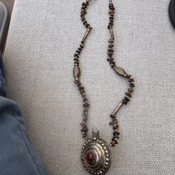 Vintage Hand Made Afghan Snuff/perfume Bottle Pendant Necklace 