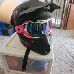 Womens M Helmet