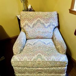 VINTAGE Hickory Fine Furniture Cherry Flame Stitched Armchair