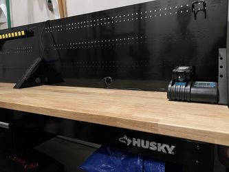 Husky Workbench