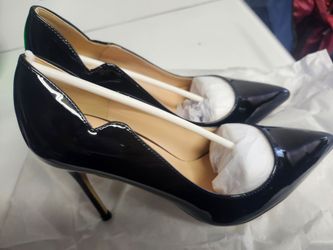 Brand new heels size 7.5