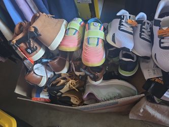 Kids shoes brand new $6