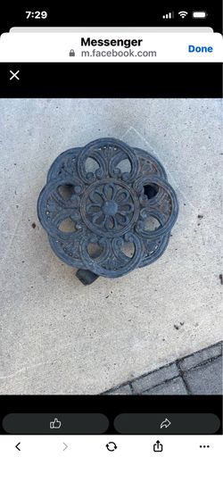 Cast-iron plant stand