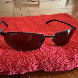 Ray Bay Oval Glasses