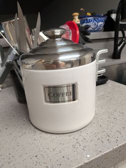 Coffee container