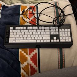 Razer Blackwidow Chroma V2 Keyboard