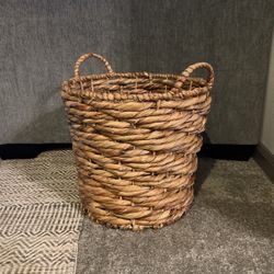 Decorative Weave Basket 