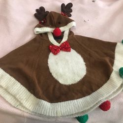 Poncho Size 6 For A Girl Used Clean Fits A Size 5/6 Too South La 90043 