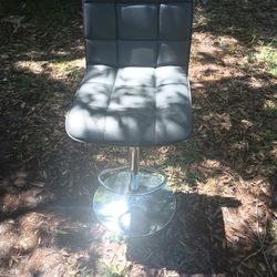 Leather Bar Stool Goes Up And Down Spence Around