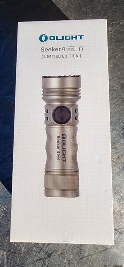Olight SEEKER 4 MINI TI LIMITED EDITION