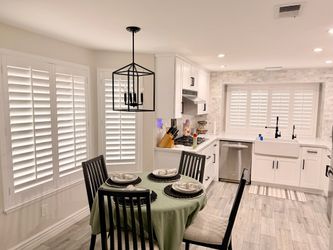 Plantation Shutters- FREE ESTIMATES & SAME DAY PRICING, Custom, Real Wood, Window Shutters, Treatments, Coverings. Persianas de Madera.