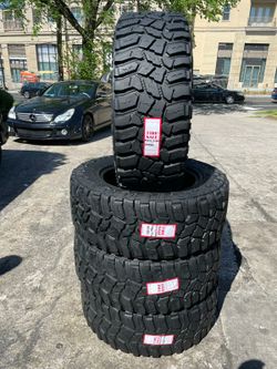 SET (4) OF 35X 12.50 R20 COOPER DISCOVERER TIRES 