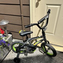 12” Huffy Rock it Bike With Training Wheels