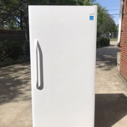 Frigidaire Frost Free 34 Cu.ft Freezer.
