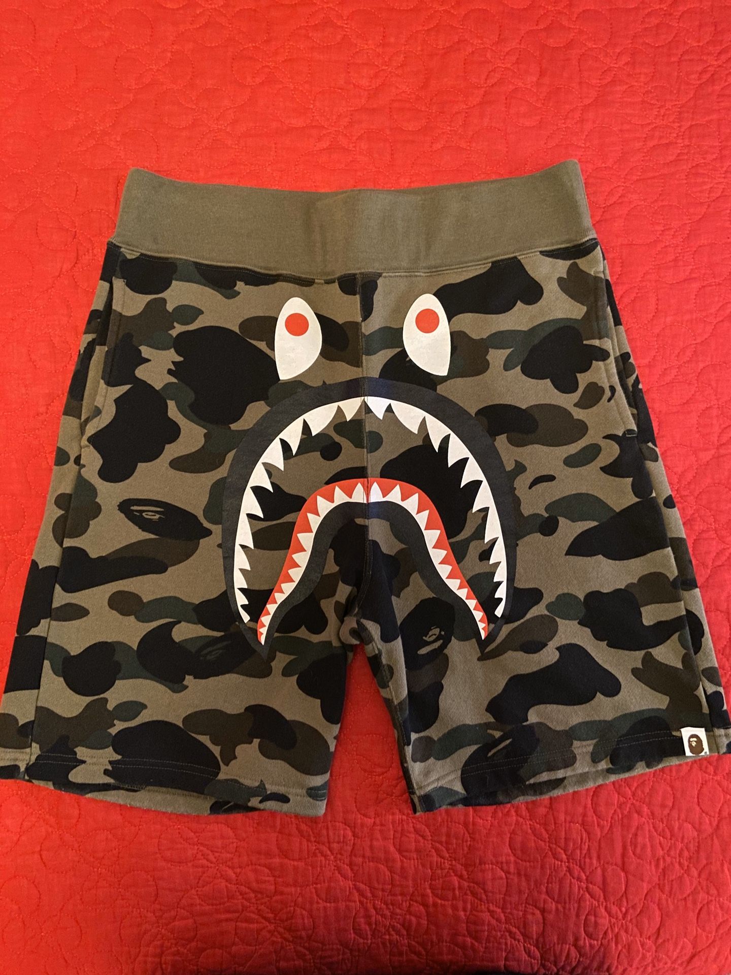 Bape 1st Camo Shark Shorts Size Medium