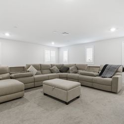 Farm House Couch w/ Electric Recliner/ Phone Charger