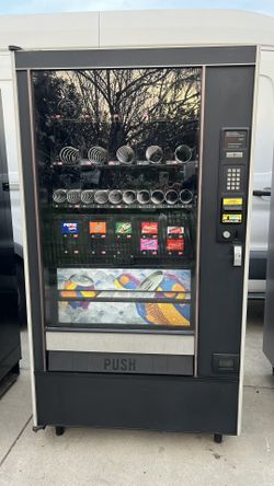Combo vending machine
