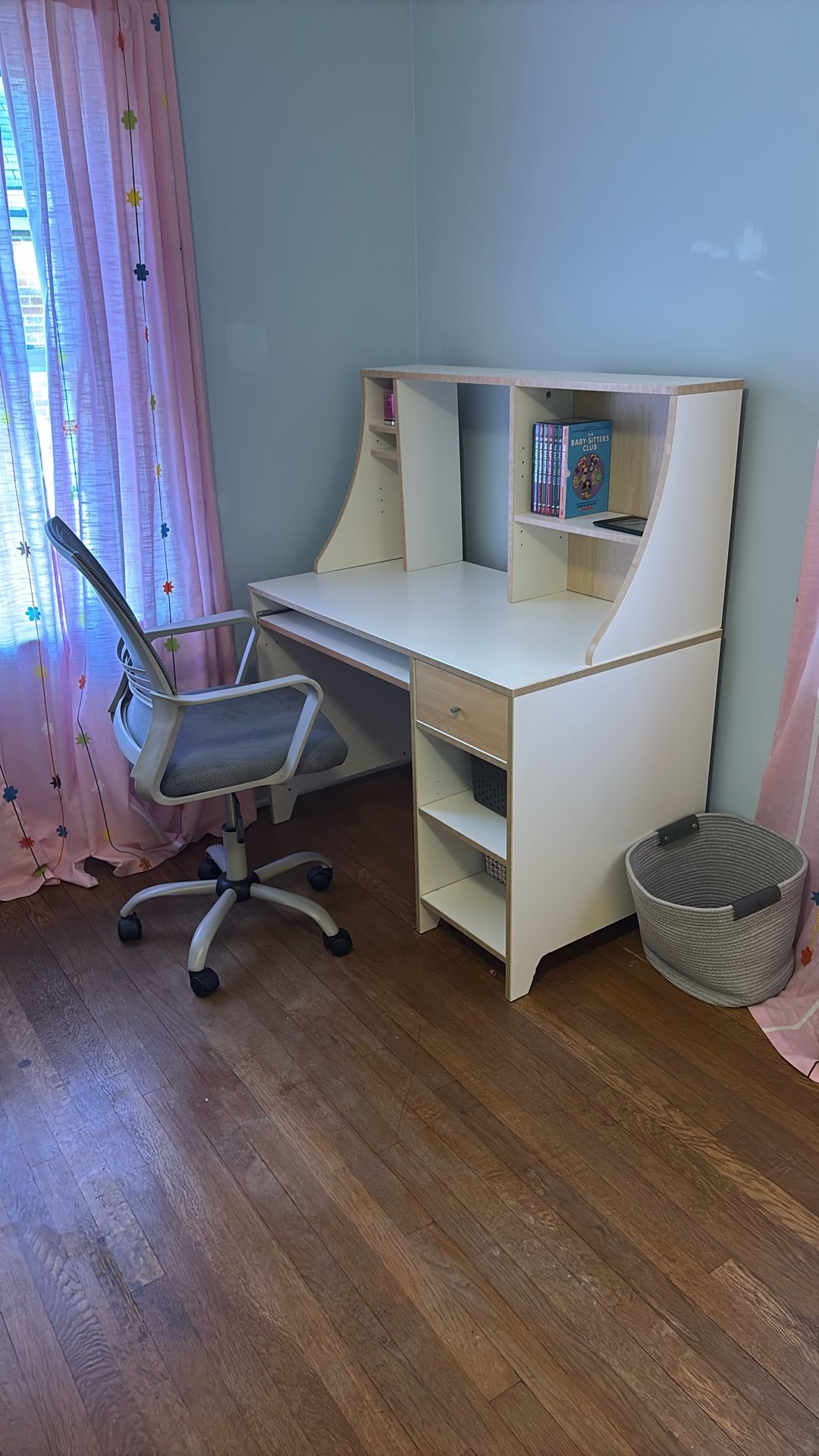 Desk and Office Chair