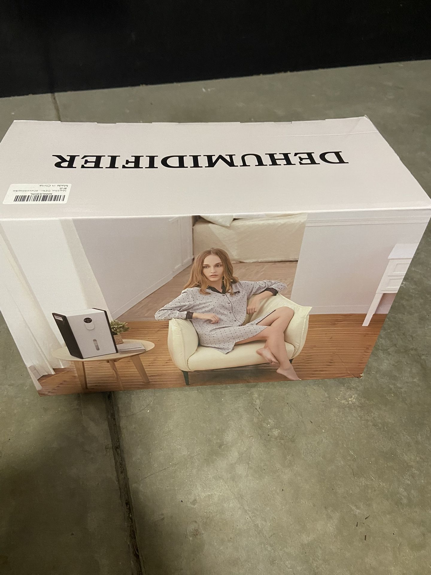 Brand new  Dehumidifier, 72 OZ Water Tank Dehumidifiers for Home, 1076 sq. ft. 