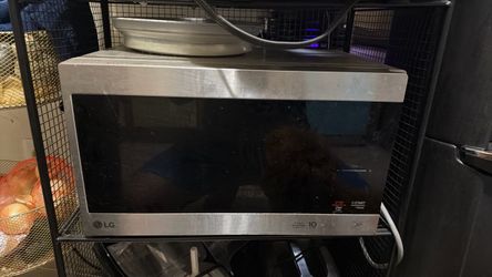LG microwave
