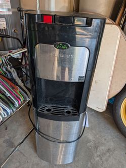 Viva Hot and cold water dispenser