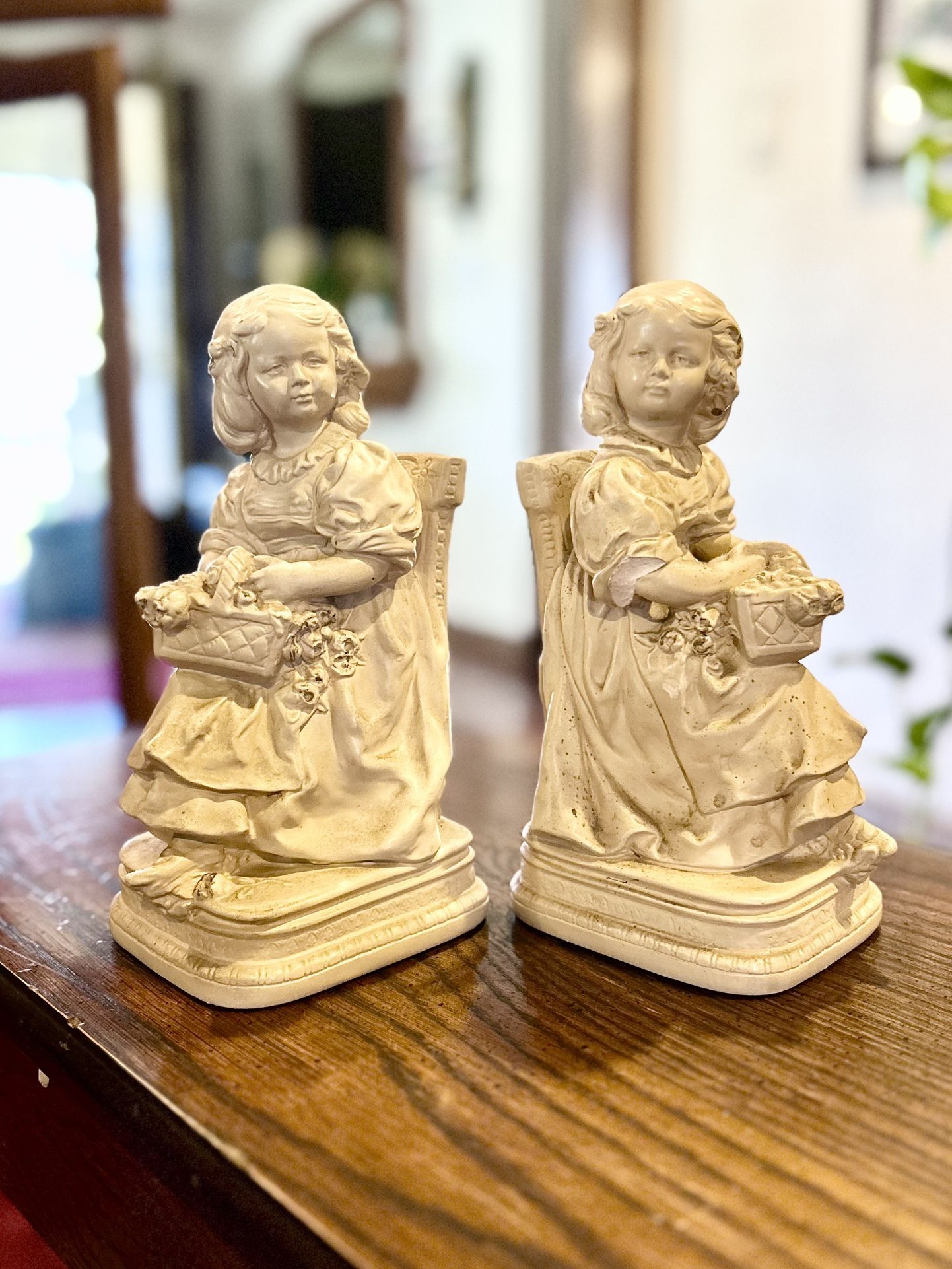 Bookend Statues