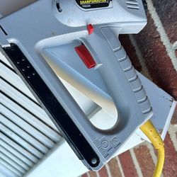 Stanley Sharpshooter Heavy Duty Electric Staple Gun 