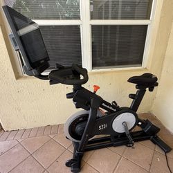 NordicTrack Commercial S22i Studio Exercise Fitness Bike 